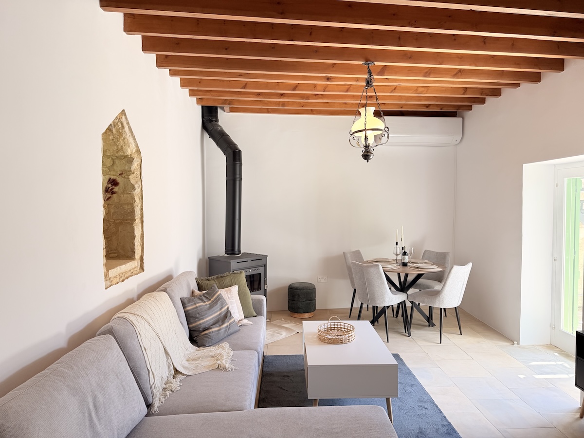 Το Δίπατον - Interior
